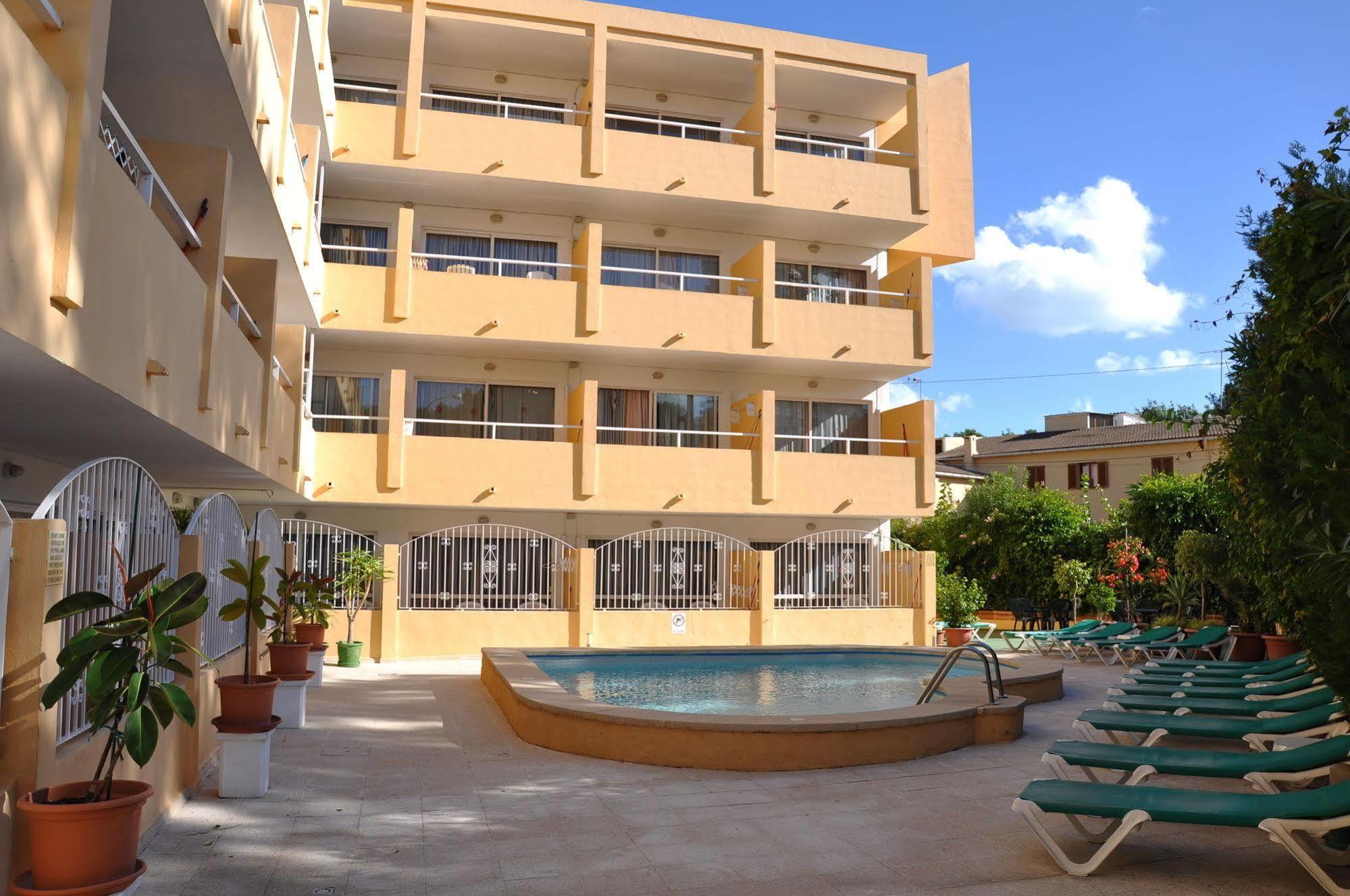 Alper Apartments Mallorca Palmanova Exterior foto